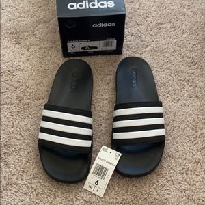 Adidas’s Slides W 8 / Big Kid’s 6